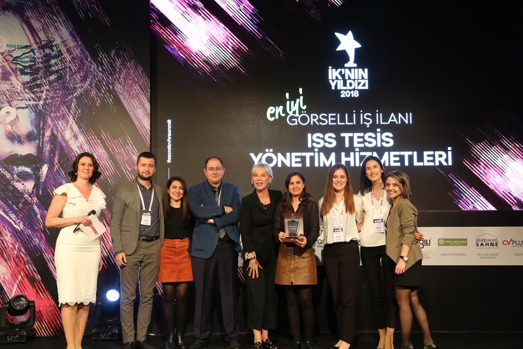 Secretcv HR Summit 2019 ödül töreninde ISS ödül takdimi